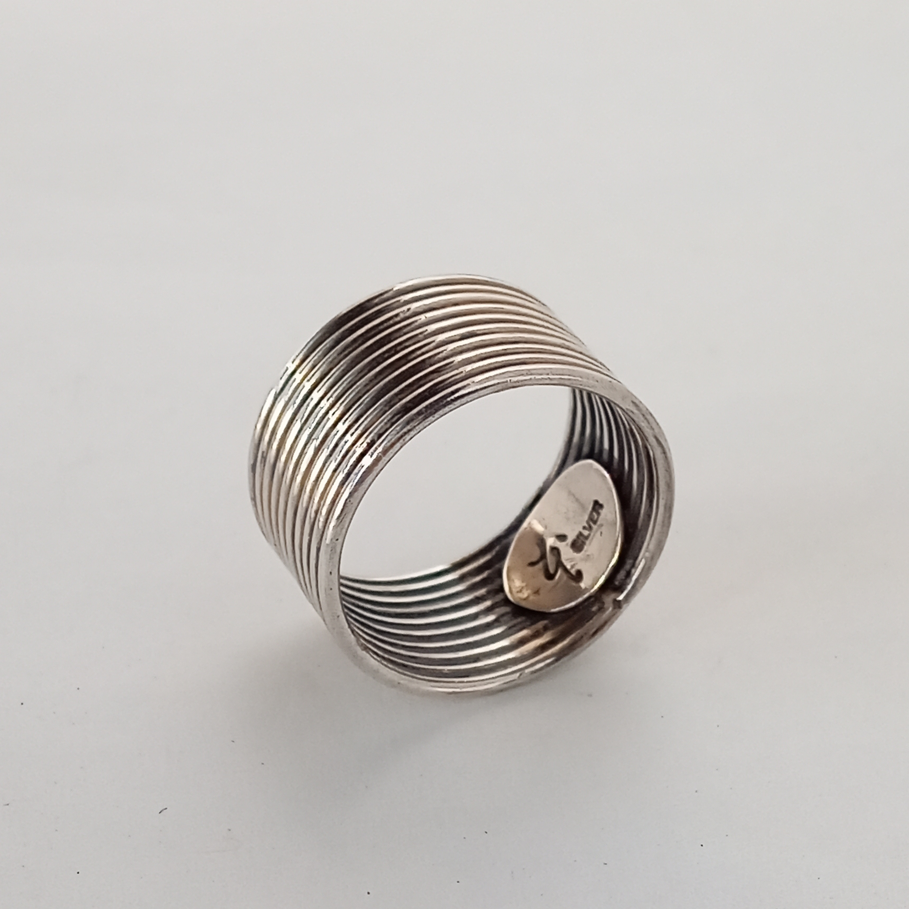 Handcrafted　シルバーリング「silver wire belt ring」