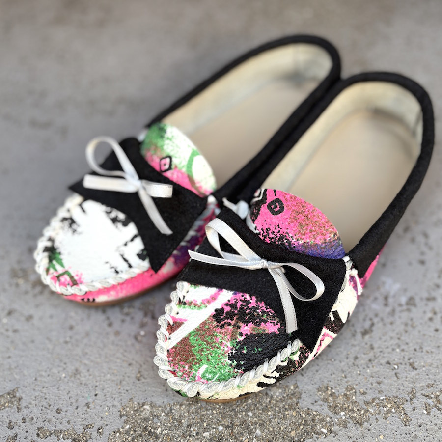 送料無料/彩りを楽しむアート柄リボンモカシンシューズ・柔らかい・通年対応　MADE IN JAPAN