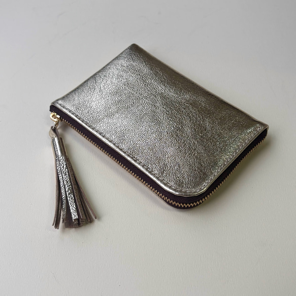 新サイズ登場！　ピッグスキンのスリムなお財布　ミドルサイズ　メタリック 4枚目の画像