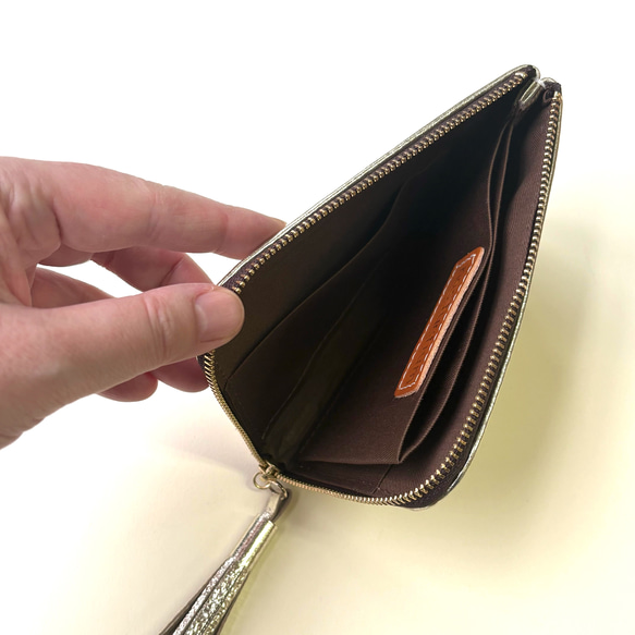 新サイズ登場！　ピッグスキンのスリムなお財布　ミドルサイズ　メタリック 6枚目の画像
