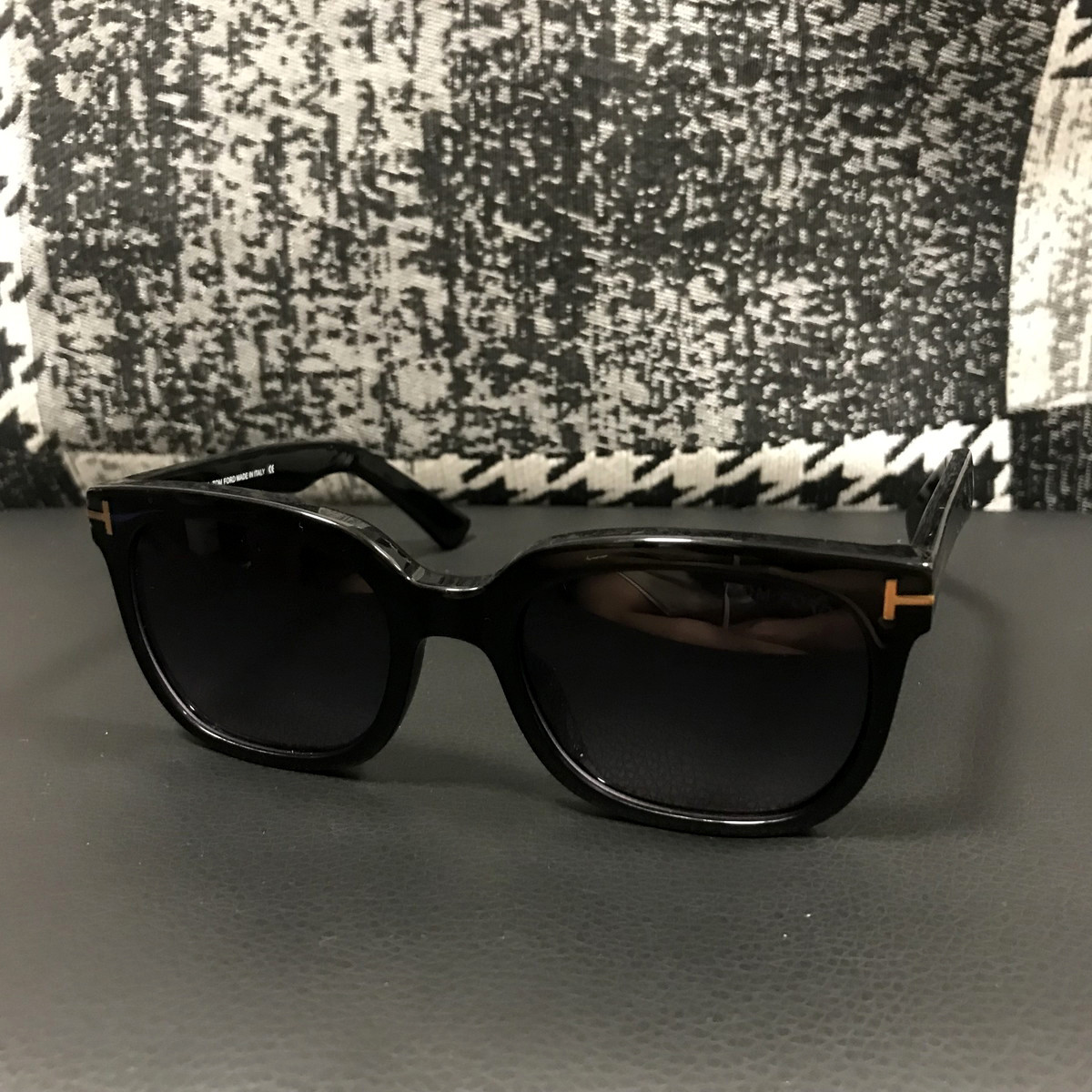 TOM FORD トムフォード TF211  ブラックメガネ 眼鏡　サングラス