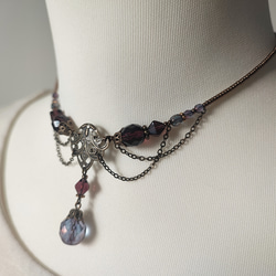 紫ビーズのレースデザインチョーカーネックレス 2枚目の画像