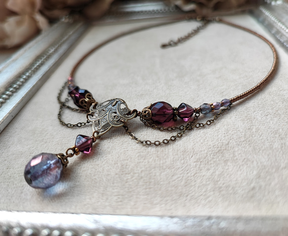 紫ビーズのレースデザインチョーカーネックレス 3枚目の画像