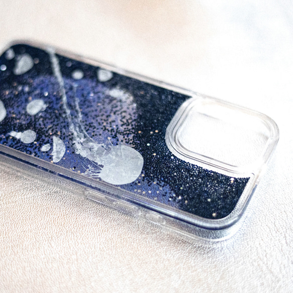 水母 (005) 閃光/灰色混合 iPhone 手機殼，適用於 iPhone 17+ 的智慧型手機殼，透明，閃亮 第4張的照片