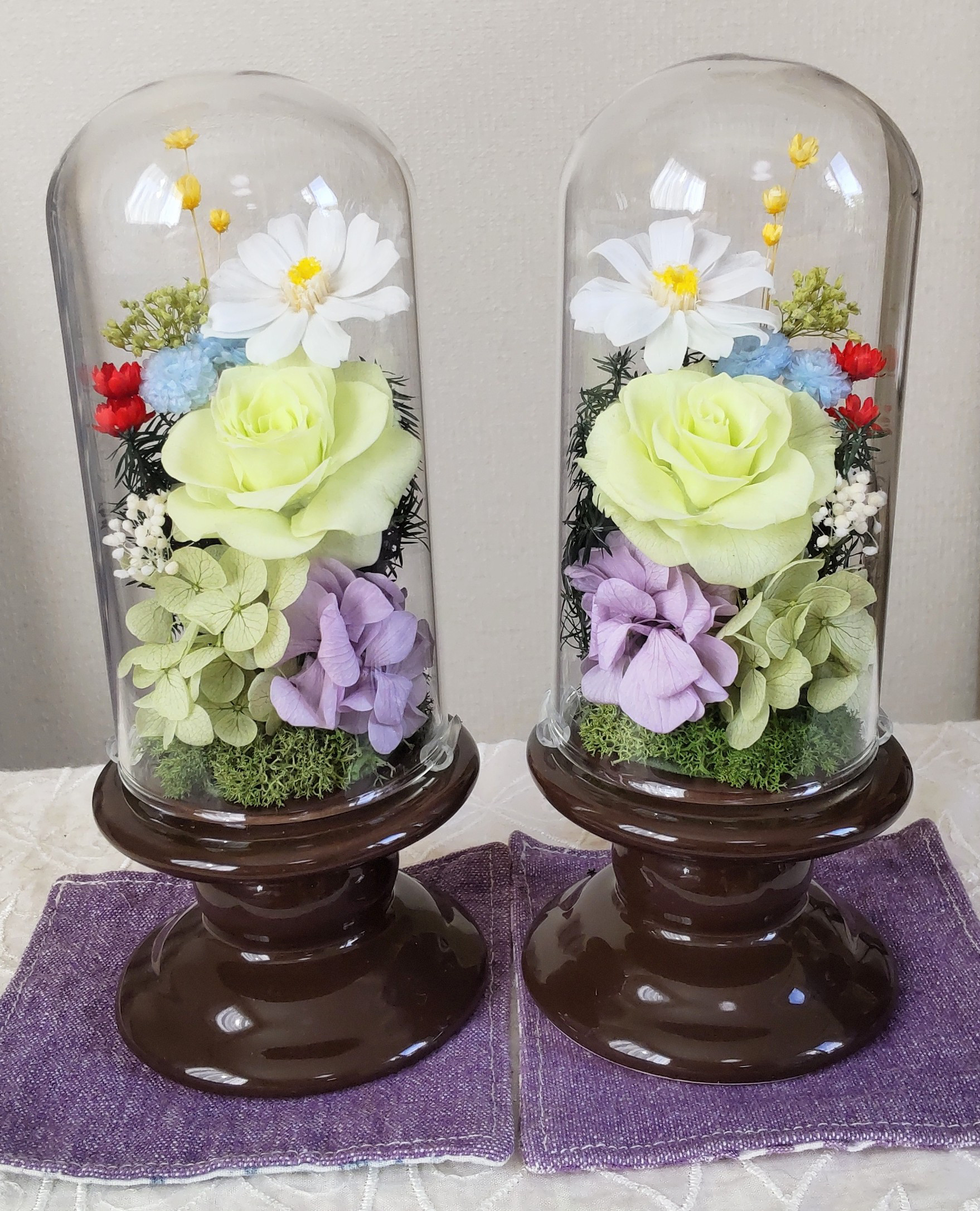 ガラスドーム一対仏花プリザーブドフラワーお手入れ不要