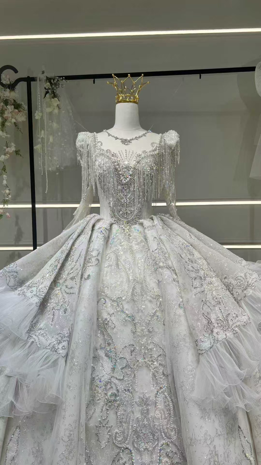 イリュージョンネック　2026春婚秋婚　半袖可能長袖　痩せて見える　優雅なシルエット　編み込み　サイズオーダー　チュール