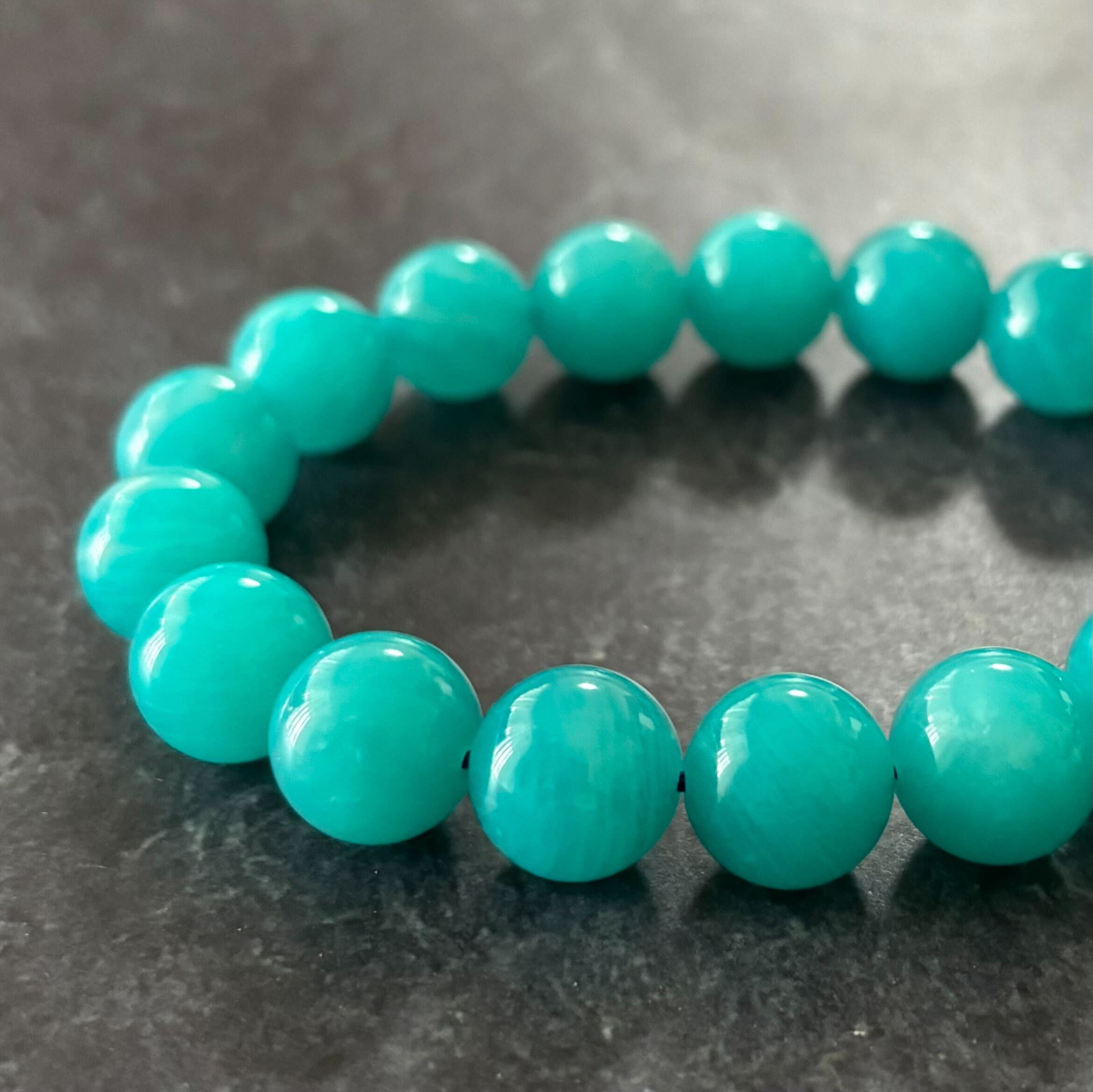 明るい未来へと突き進む 12mm 天然色 モザンビーク産 アマゾナイト（天河石）ブレスレット【一点もの】