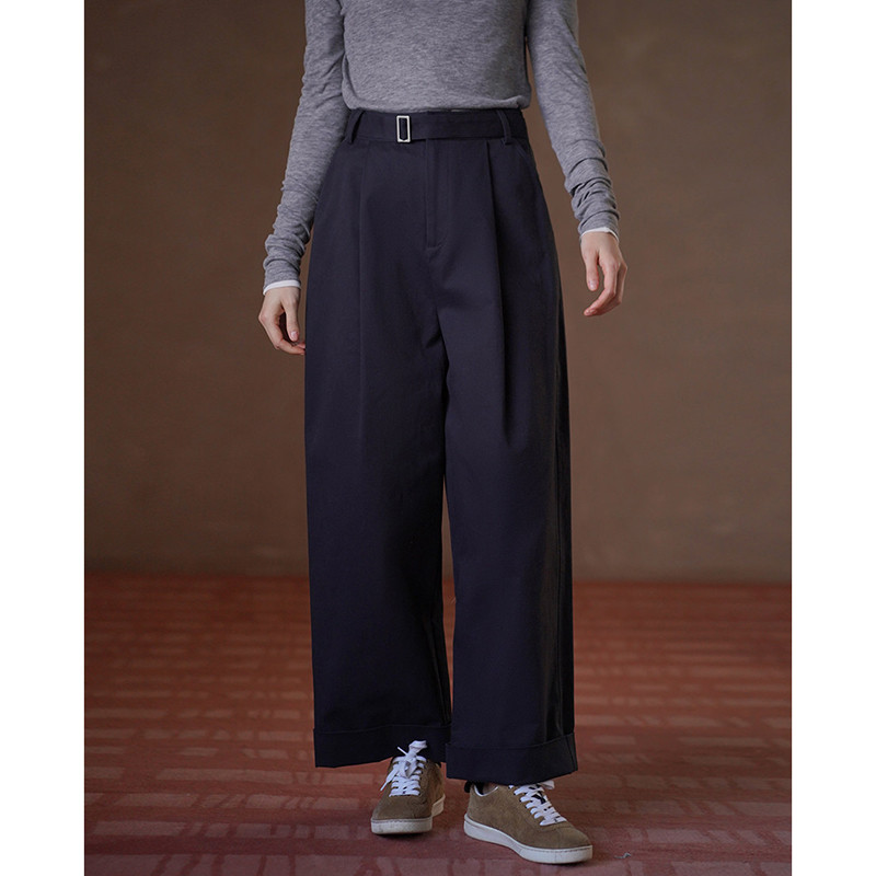 自信を持っておすすめできる完璧な1本 張り感のあるコットン素材と調節可能なベルトが叶える自由なシルエット#964