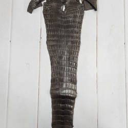 ワニ革 クロコ 半艶マット  ニコチン No.C009327 5枚目の画像