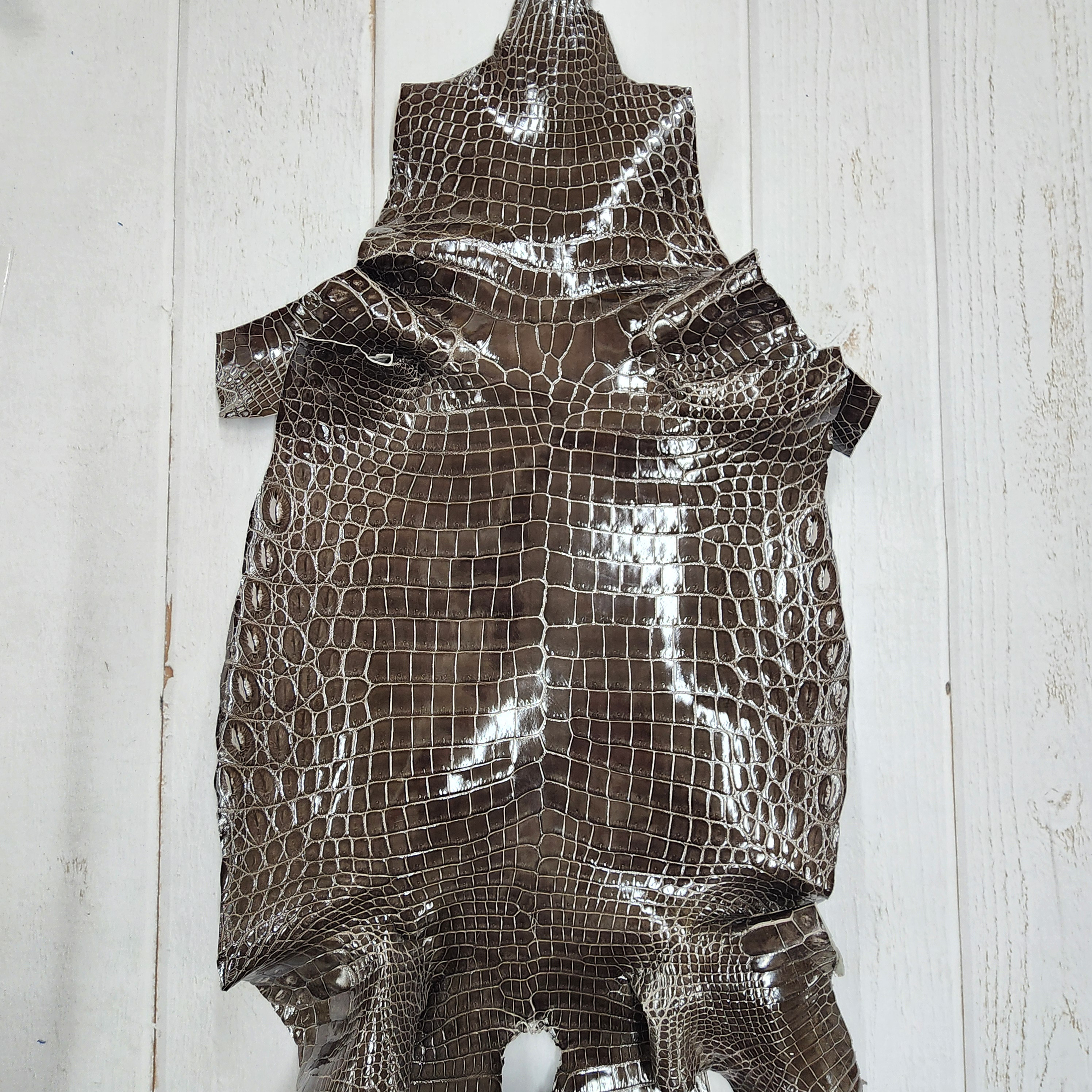 ワニ革 クロコ グレージング仕上げ  スモーキークオーツ No.C009491