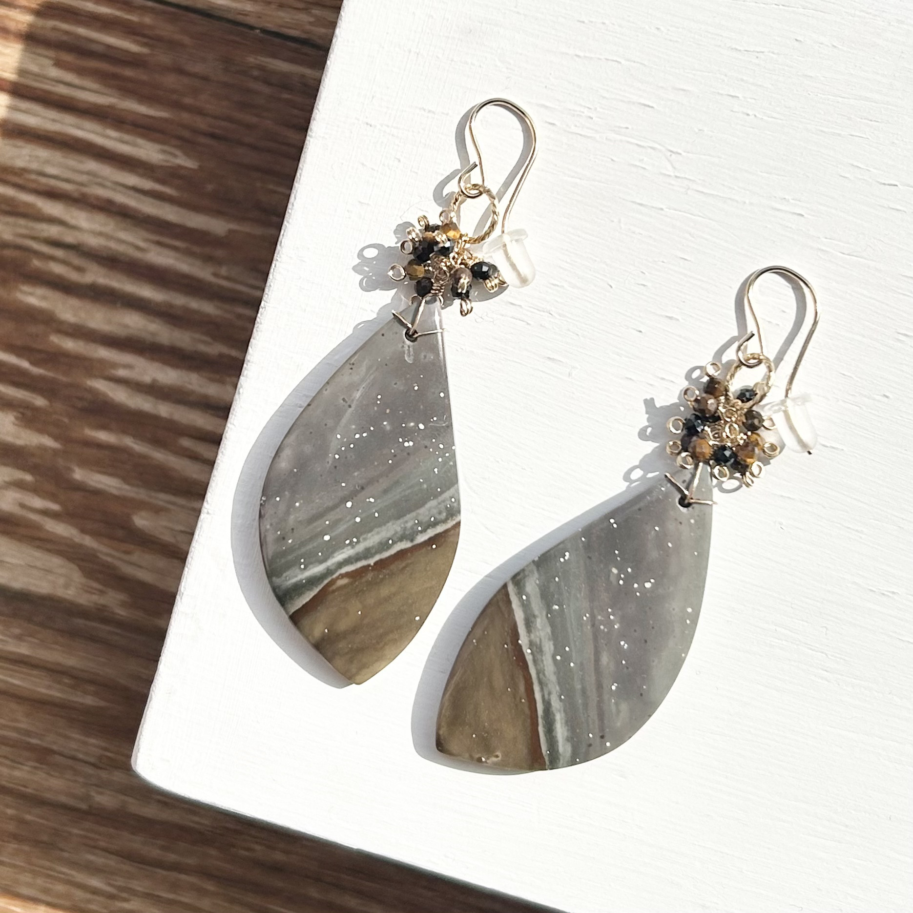 ポリクロームジャスパーのフックピアス(K14GF)