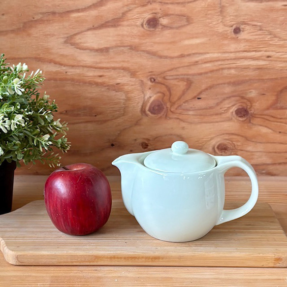 《数量限定・特別価格》丈夫で扱いやすいアイボリーのティーポット（約500cc / 茶こし付き） 3枚目の画像