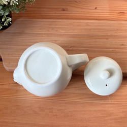 《数量限定・特別価格》丈夫で扱いやすいアイボリーのティーポット（約500cc / 茶こし付き） 5枚目の画像