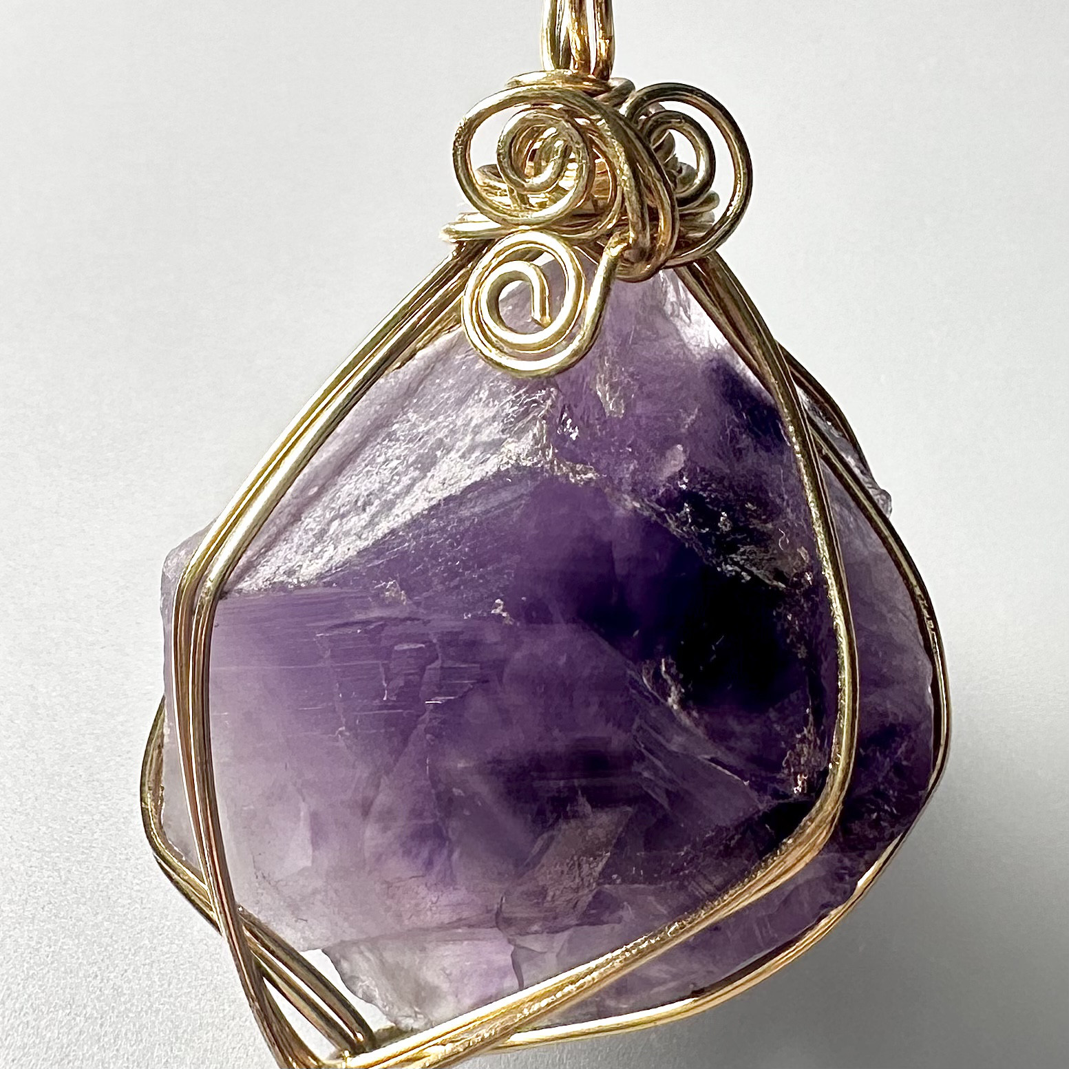 心の軸を思い出す【アメジスト】原石　一点物　ネックレス～石からのメッセージつき 7,742円