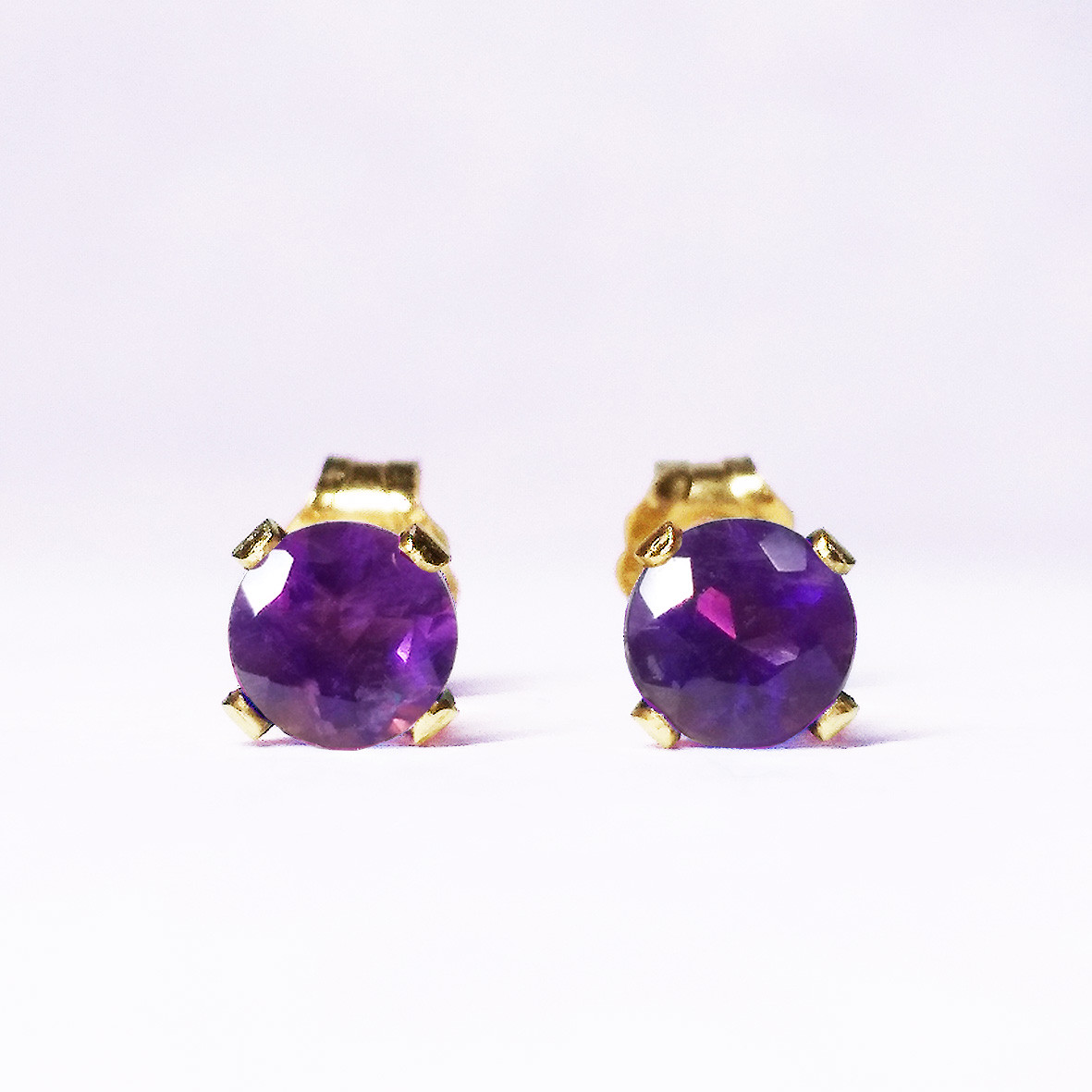 深紫の輝き。アメジスト・ピアス　[送料無料]