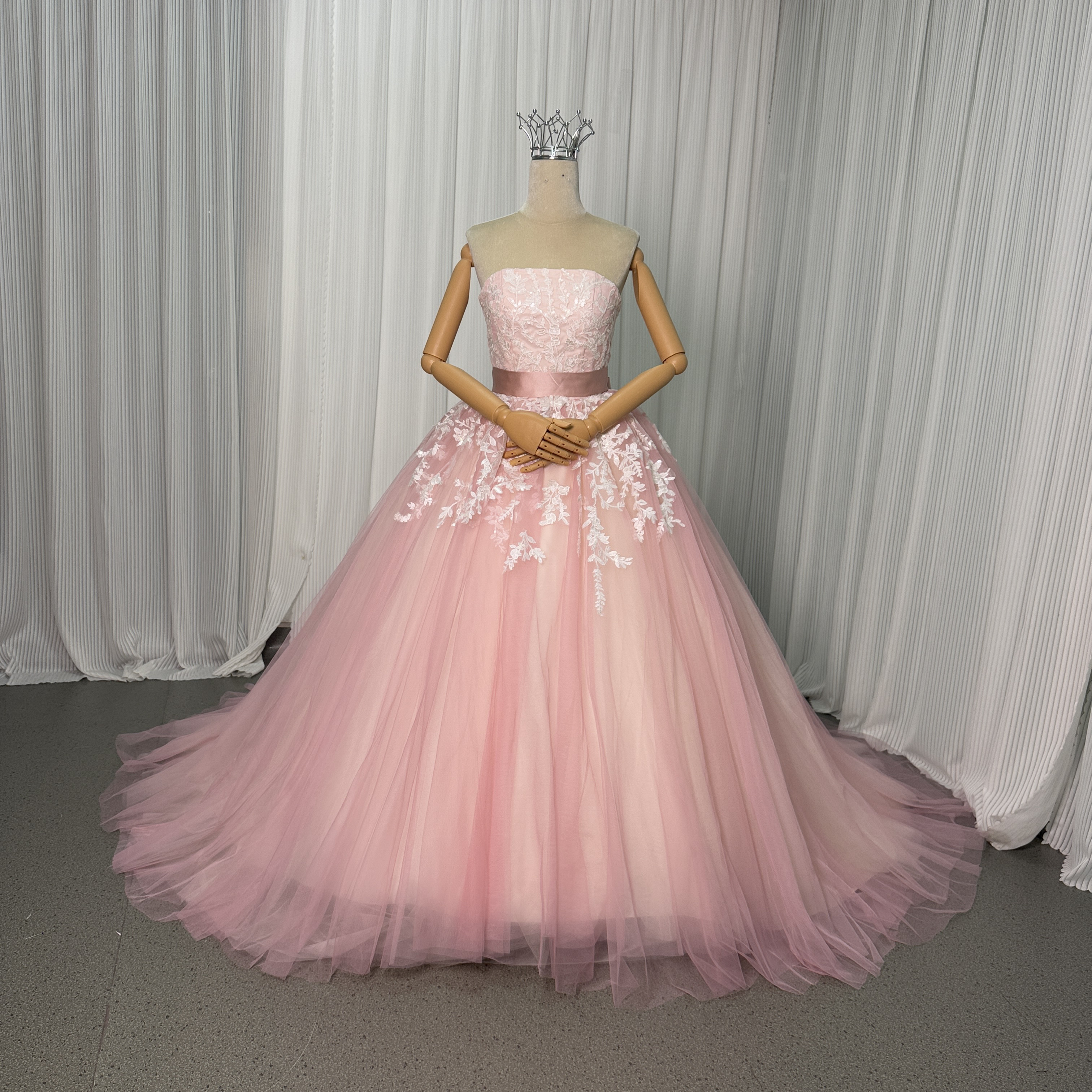 送料無料！カラードレス ピンク アイボリー ビスチェドレス リーフ刺繍  プリンセスライン 花嫁