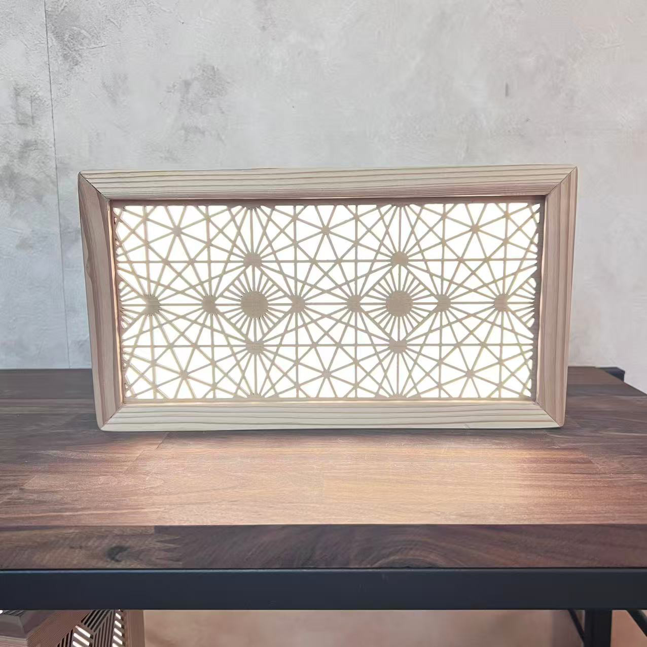 光と影が織りなす癒やしの灯り｜レーザー組子照明「ルミナス」｜壁掛け・置き型兼用｜間接照明　中　Bタイプ