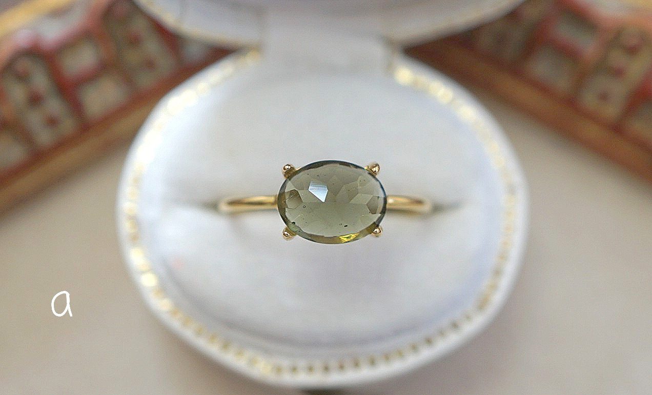 ａ～ｈ　希少石【８×６mm】高品質チェコ産モルダバイトRing〈18kgp〉