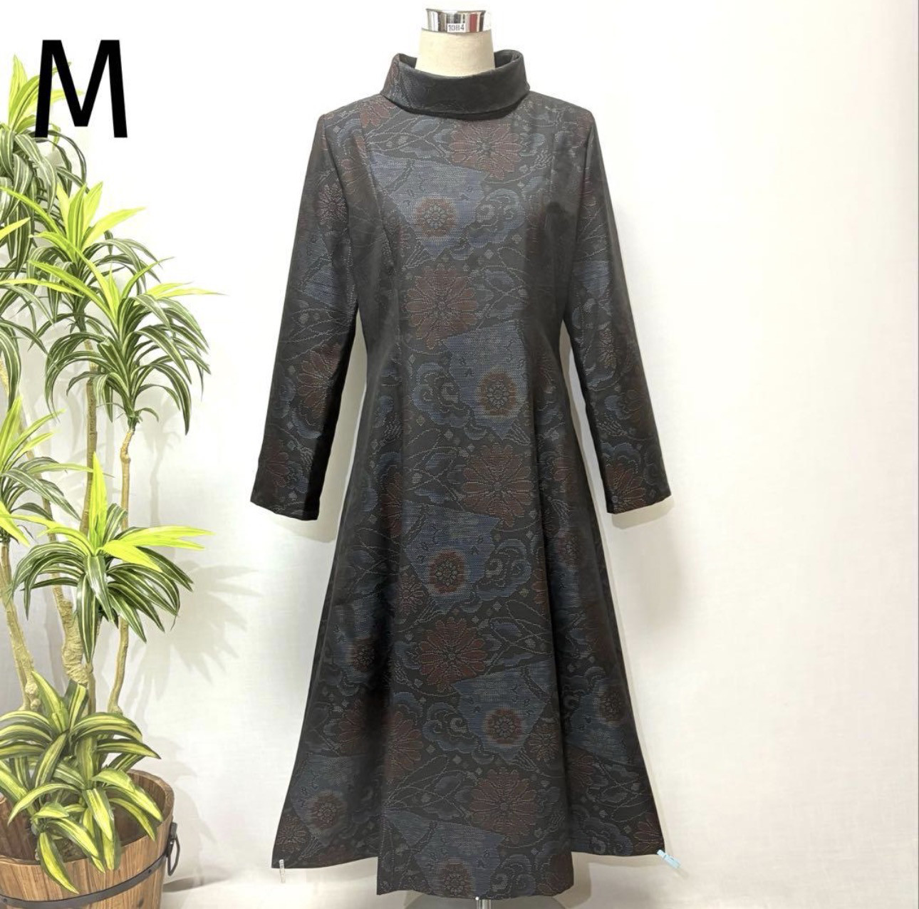 着物リメイク　大島紬花柄ロングワンピース　Aライン 2WAY 細見せ　プリンセスライン　ゆったり　大人かわいい