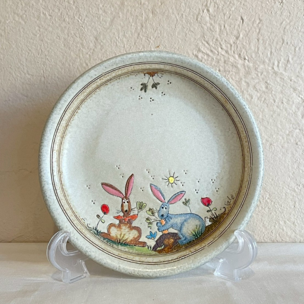 【プレート（皿）】　うさぎ　にんじん　むしゃむしゃ