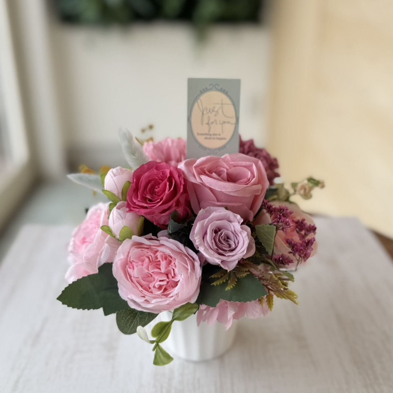 枯れない花の贈り物｜プリザーブドフラワー ギフト｜No.26｜ふんわり華やぐ