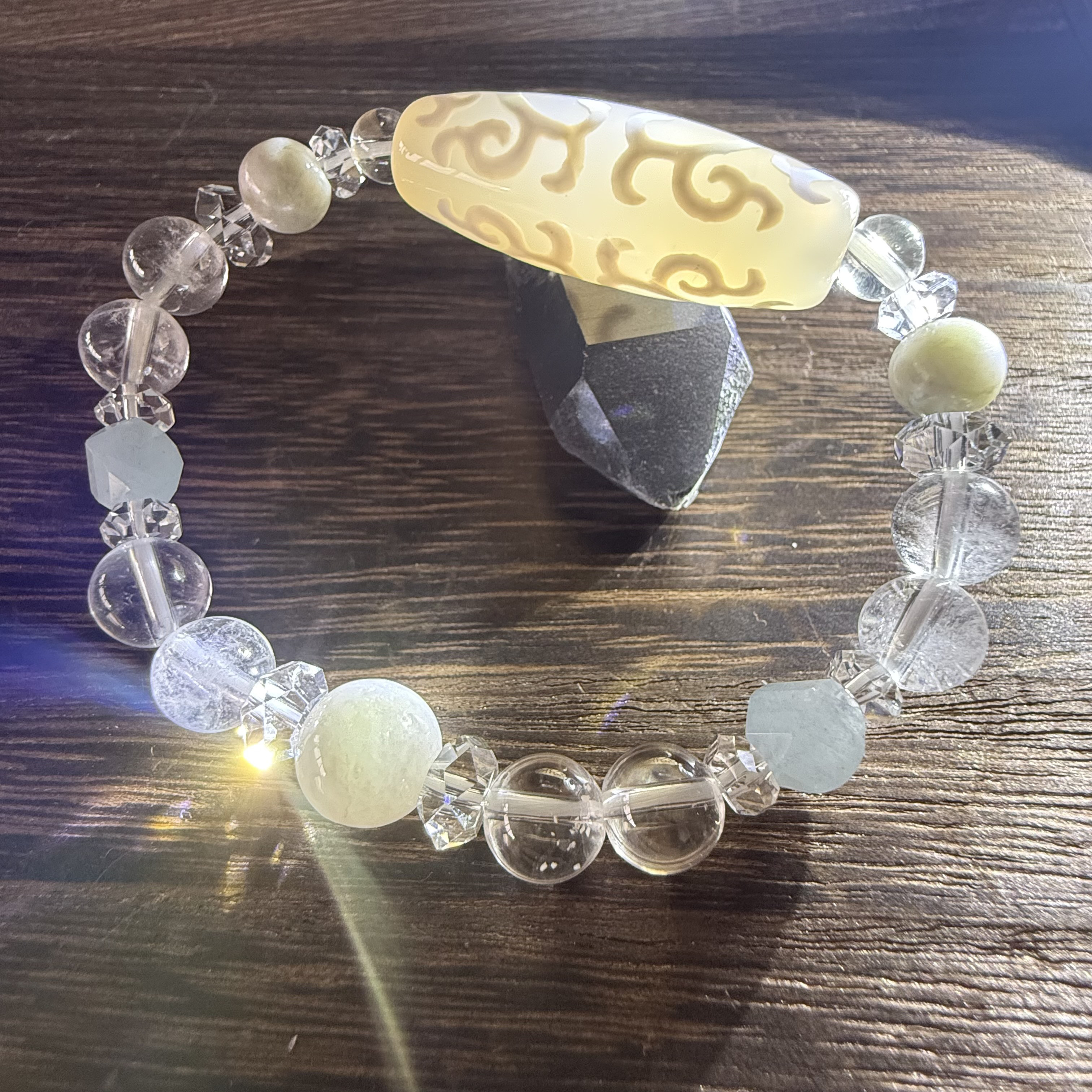 《清らかに花ひらく ― 願いと調和のブレス》如意蓮花天珠＋糸魚川翡翠＋アクアマリン