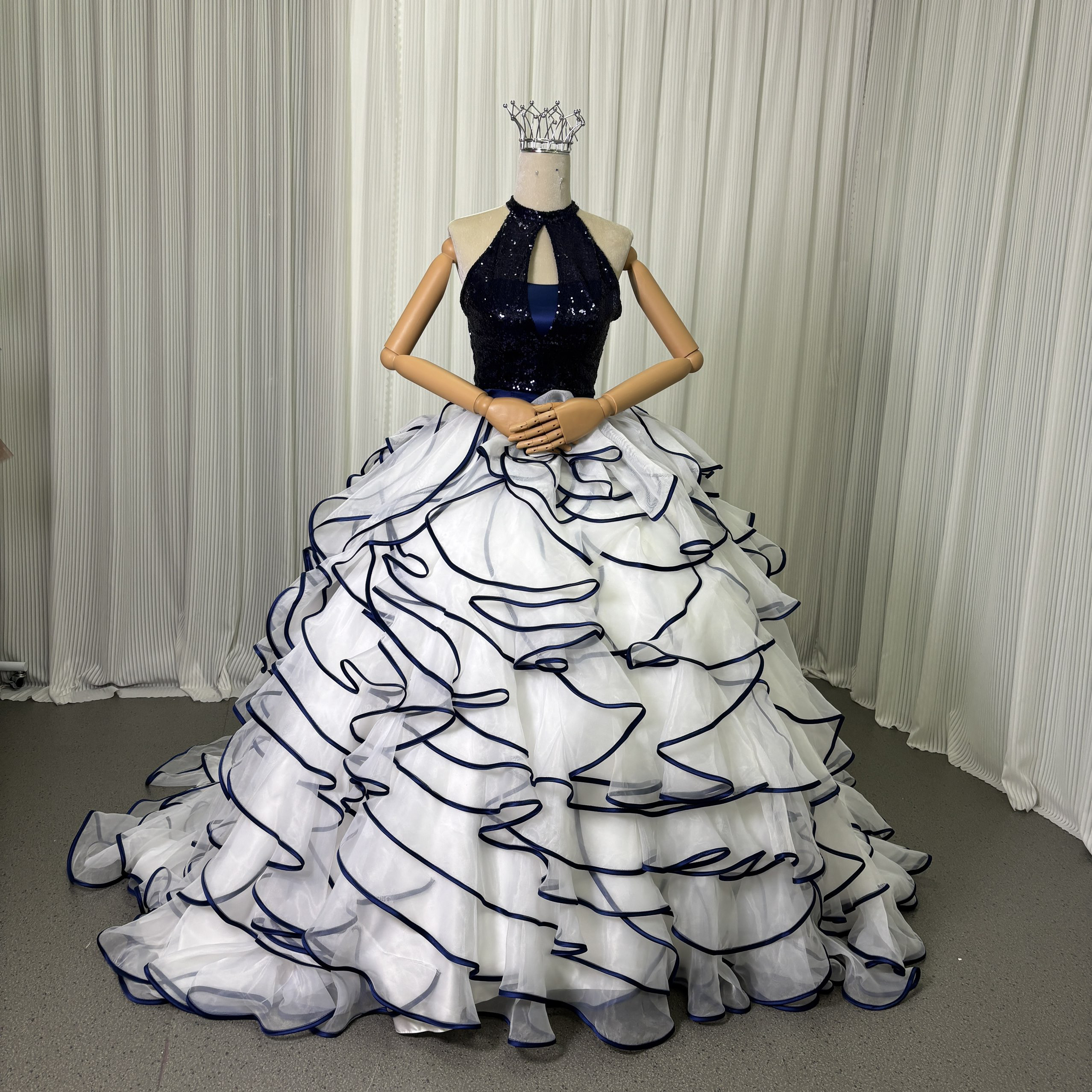 送料無料！ウェディングドレス ノースリーブ ボレロ ラッフルフリル アシンメトリードレス ネイビー 結婚式/披露宴