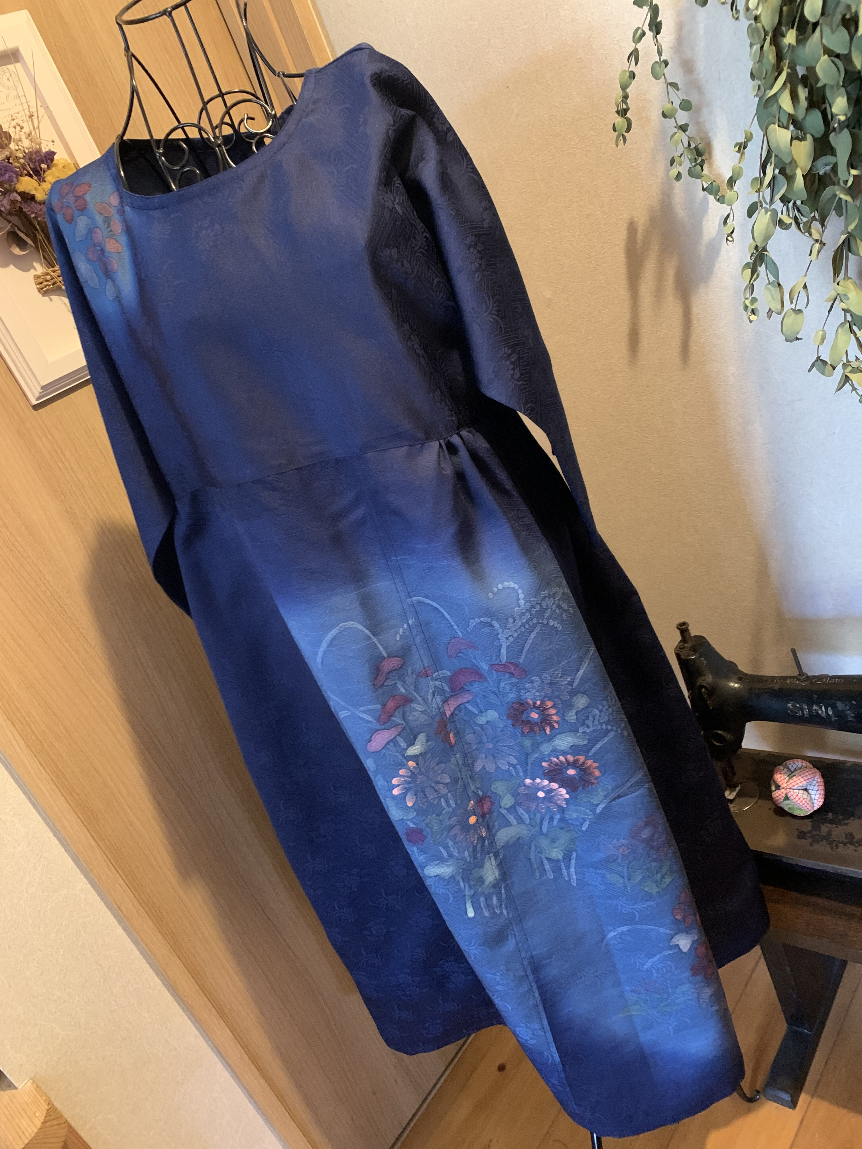 礼装用できていただけるギャザーワンピース／サイズＭからＬ／オシャレ／着やすい