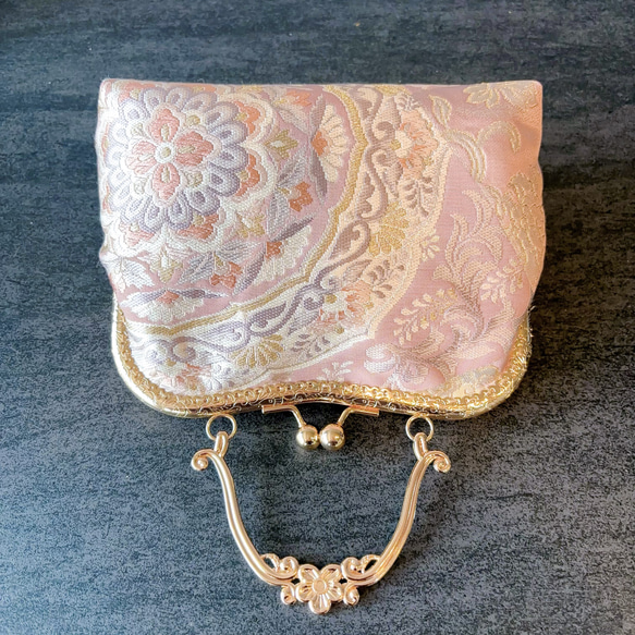 1点物本真珠加工帯！アンティーク口金♡格の高い濃密刺繍の最高級西陣帯地！人気の金通しモーブピンク系高級フォーマルバッグ 15枚目の画像