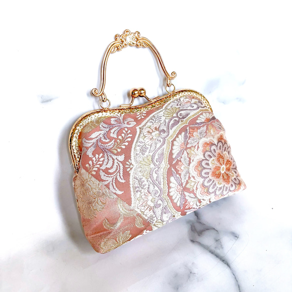 1点物本真珠加工帯！アンティーク口金♡格の高い濃密刺繍の最高級西陣帯地！人気の金通しモーブピンク系高級フォーマルバッグ 4枚目の画像