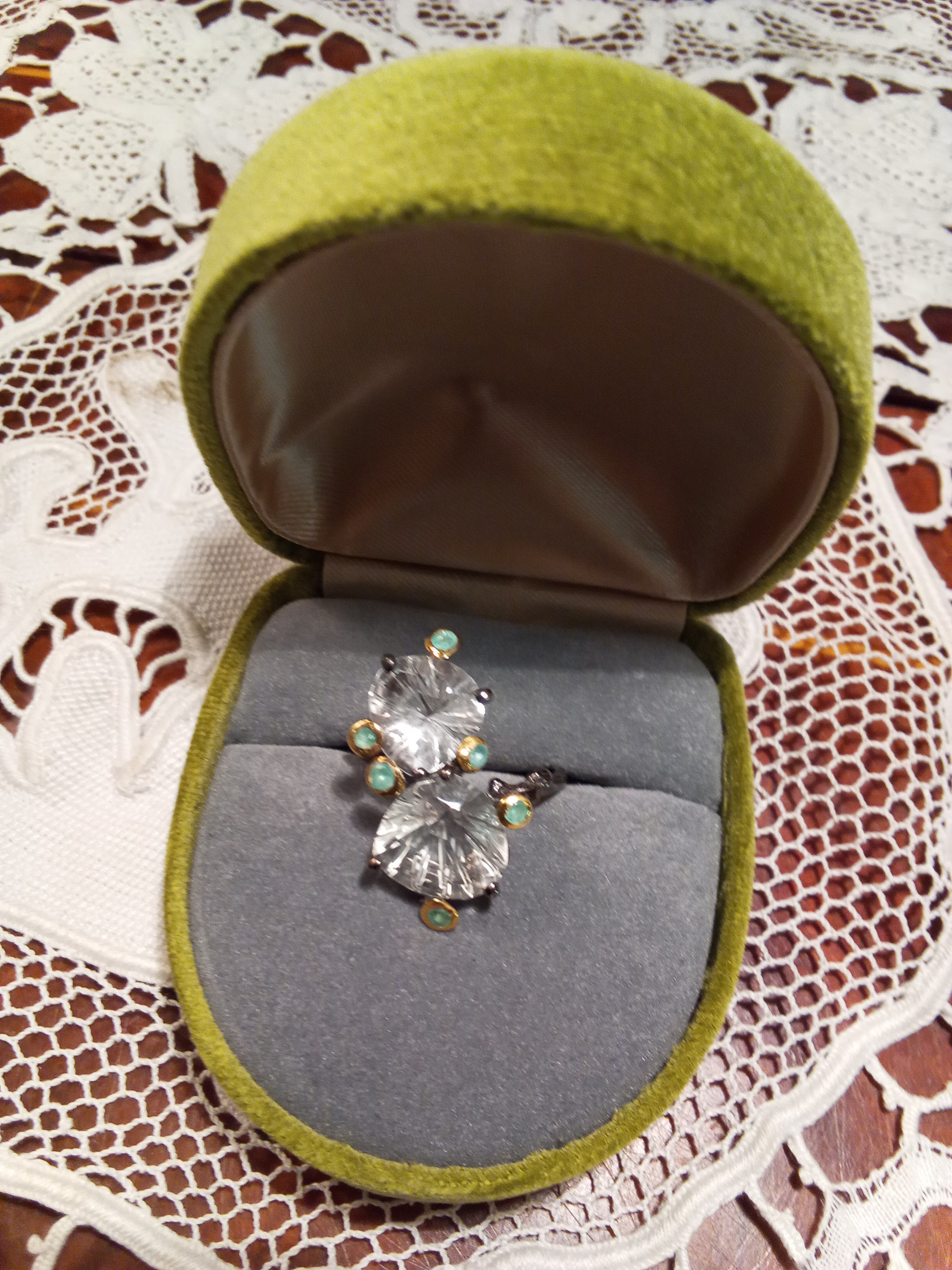 CC00106  海外作家による天然石とシルバー台リング