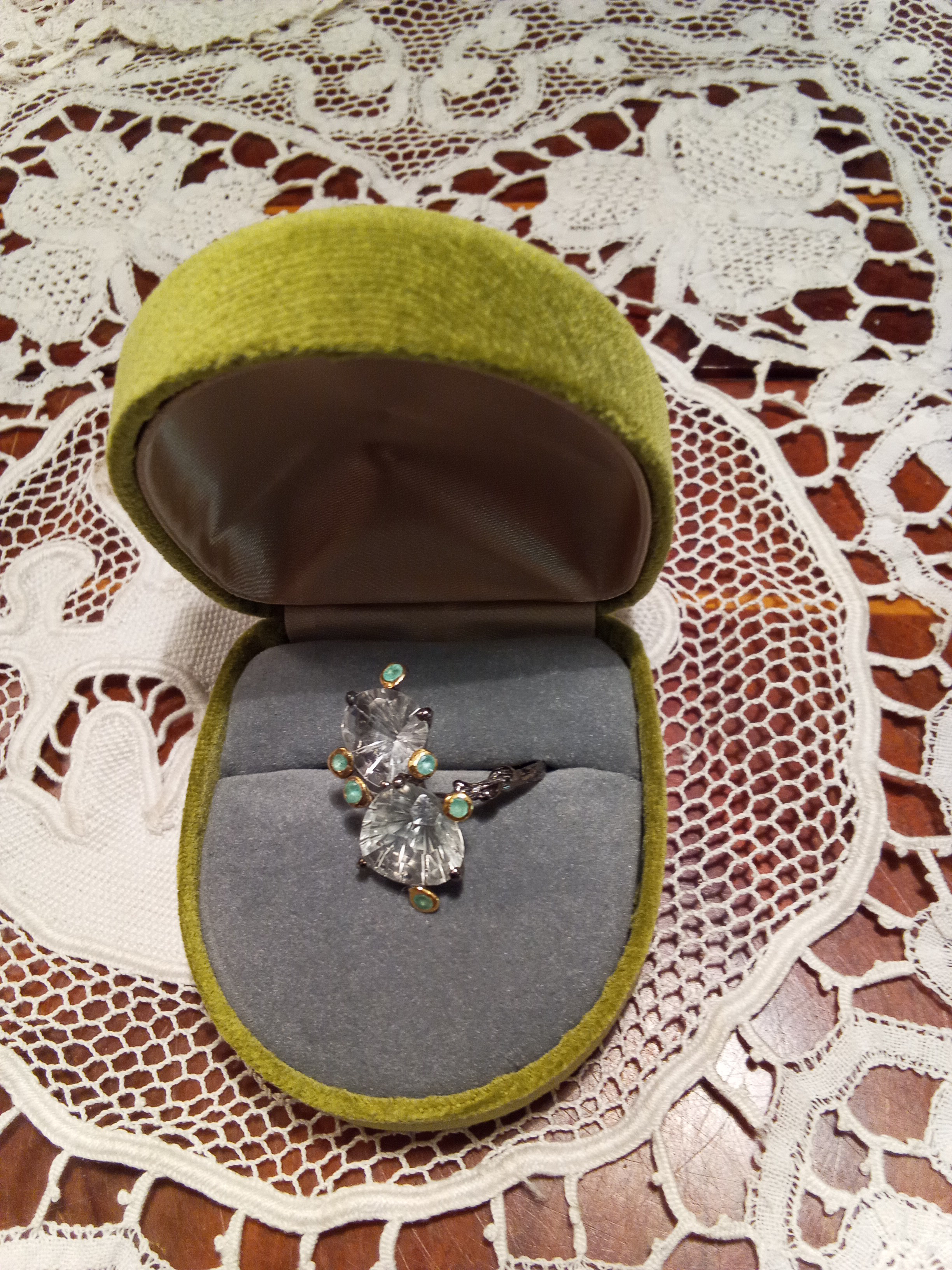 CC00106  海外作家による天然石とシルバー台リング