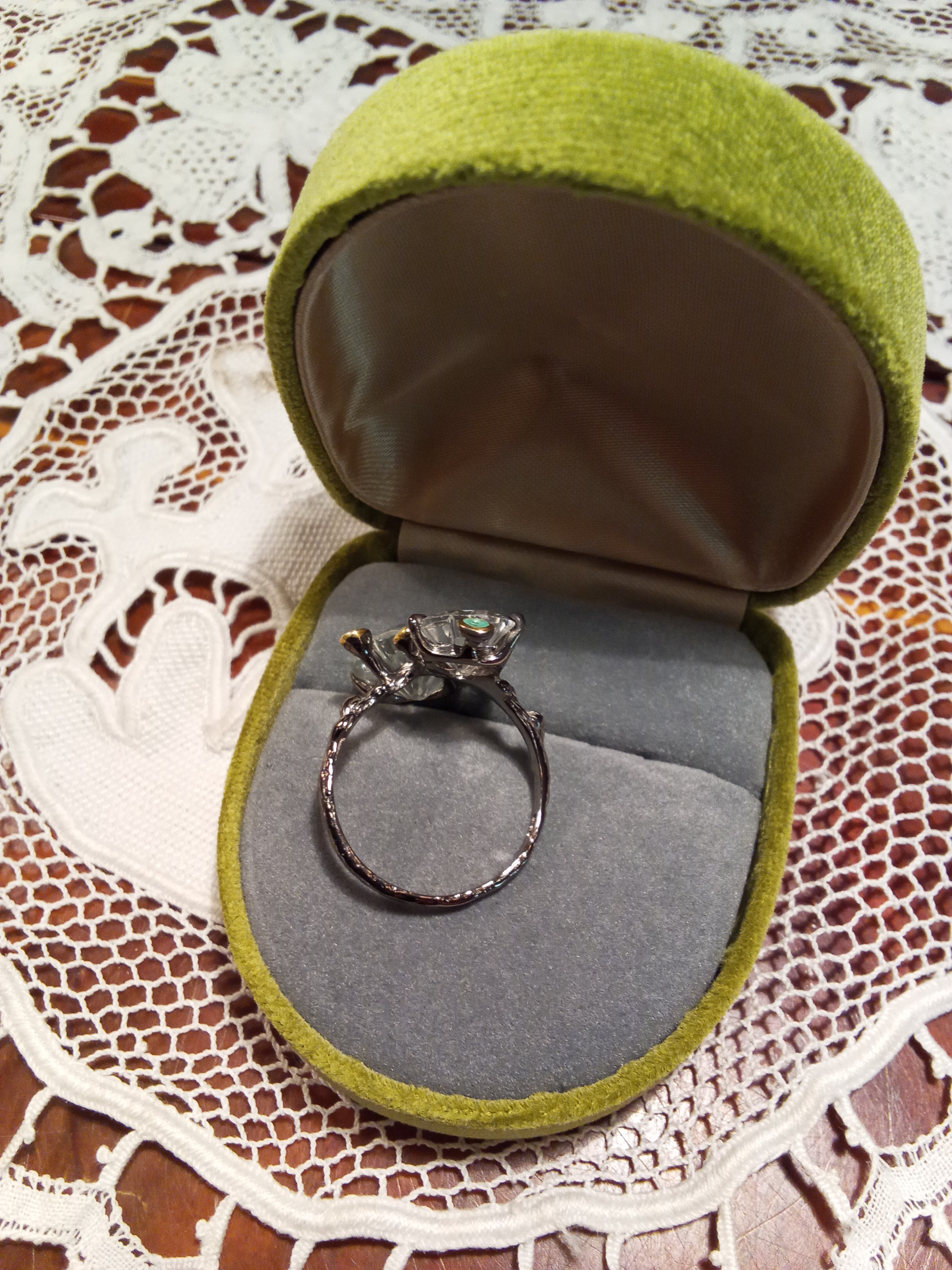 CC00106  海外作家による天然石とシルバー台リング