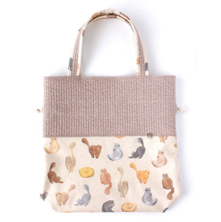 〈 猫ちゃんが可愛い 〉肩掛け巾着バッグ