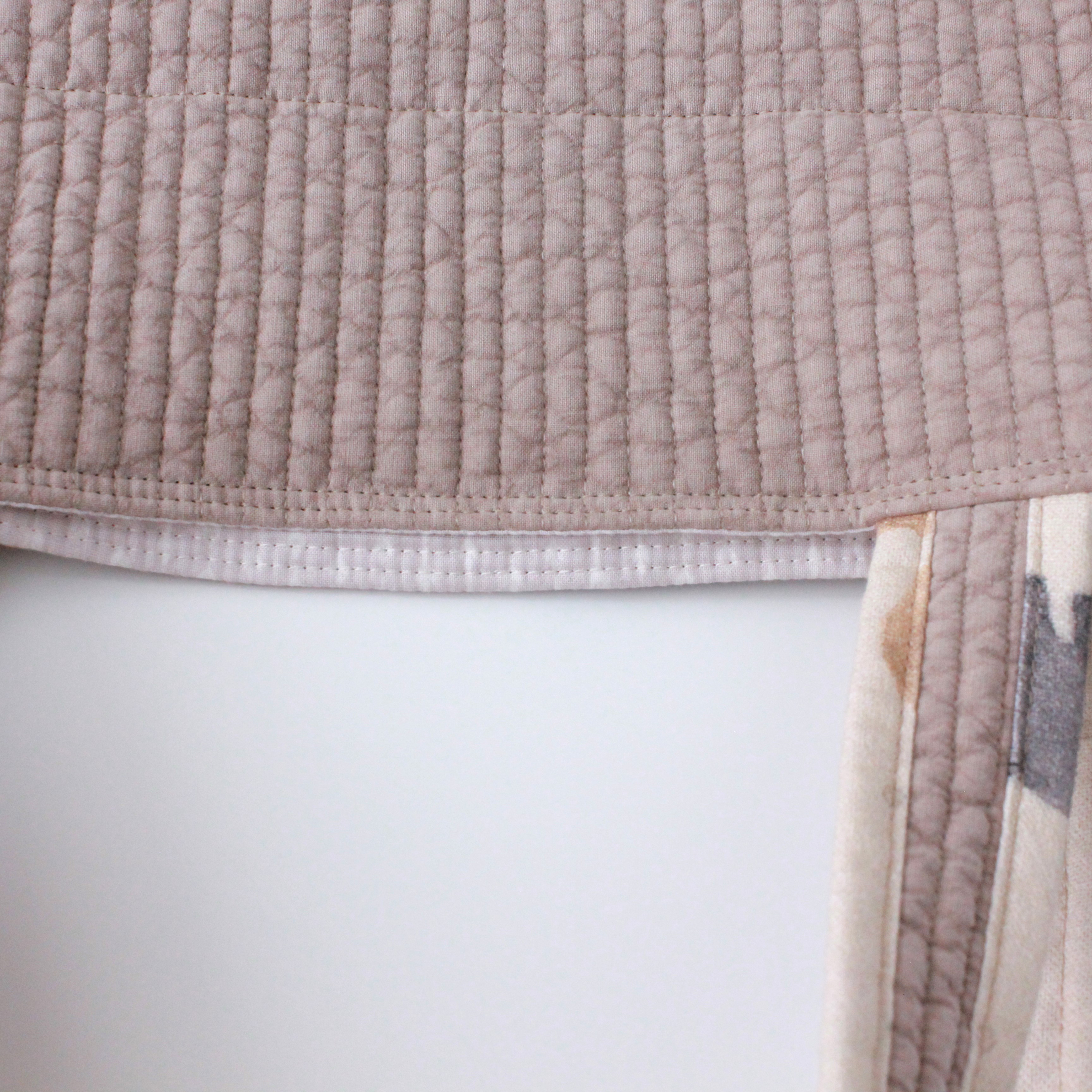 〈 猫ちゃんが可愛い 〉肩掛け巾着バッグ