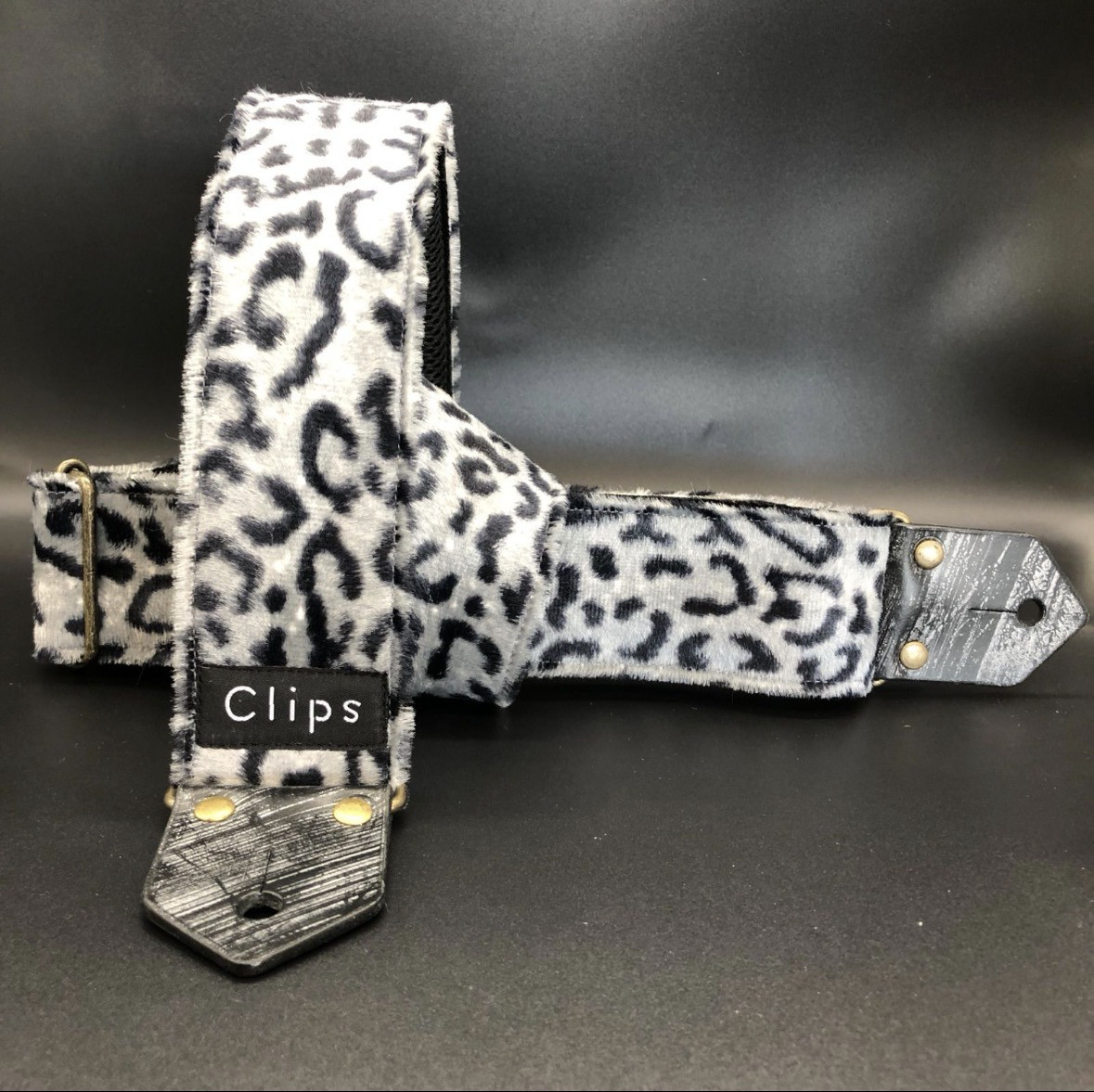 アニマル柄　ギターストラップ　ヒョウ　レオパード　グレー