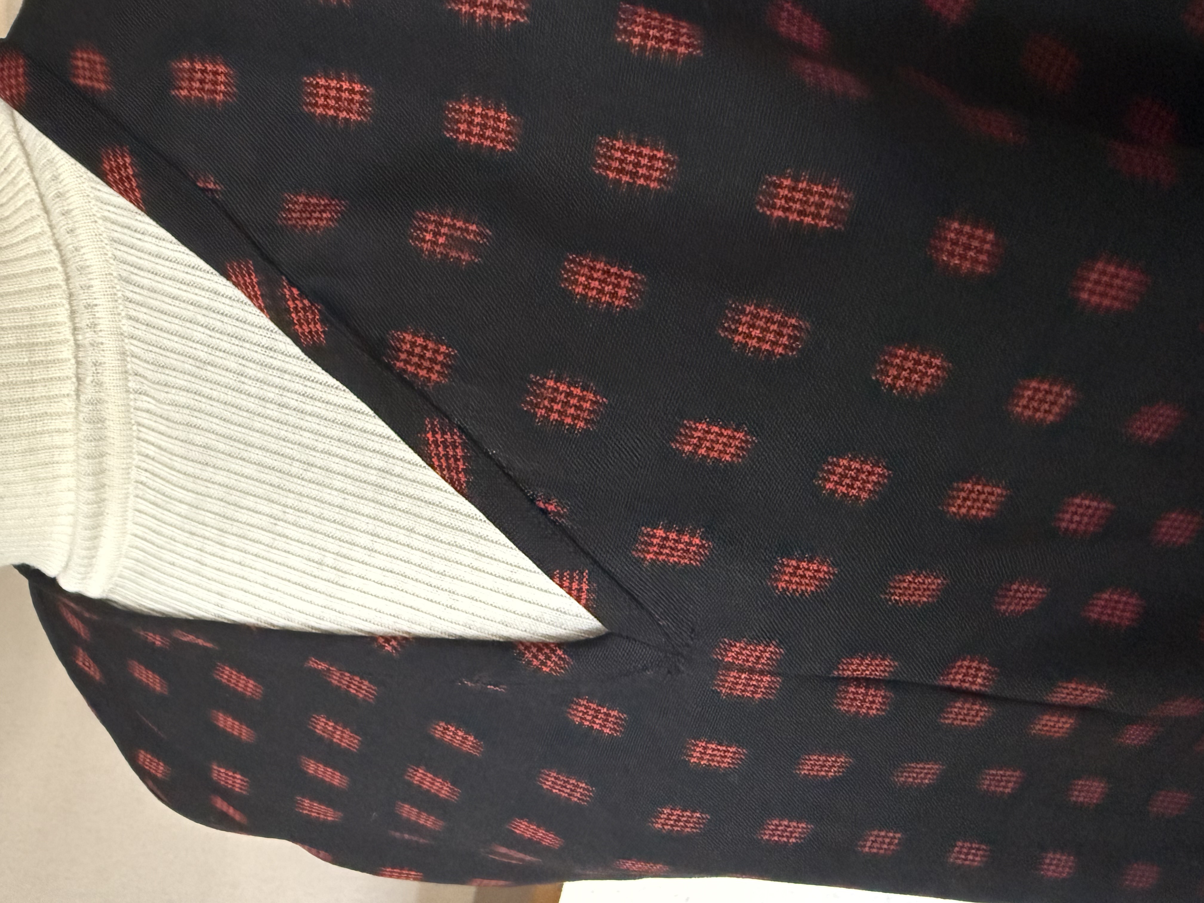 【着物リメイク】上質ウール　着物ワンピース　細見え効果　ウール　シャンスカ　V開