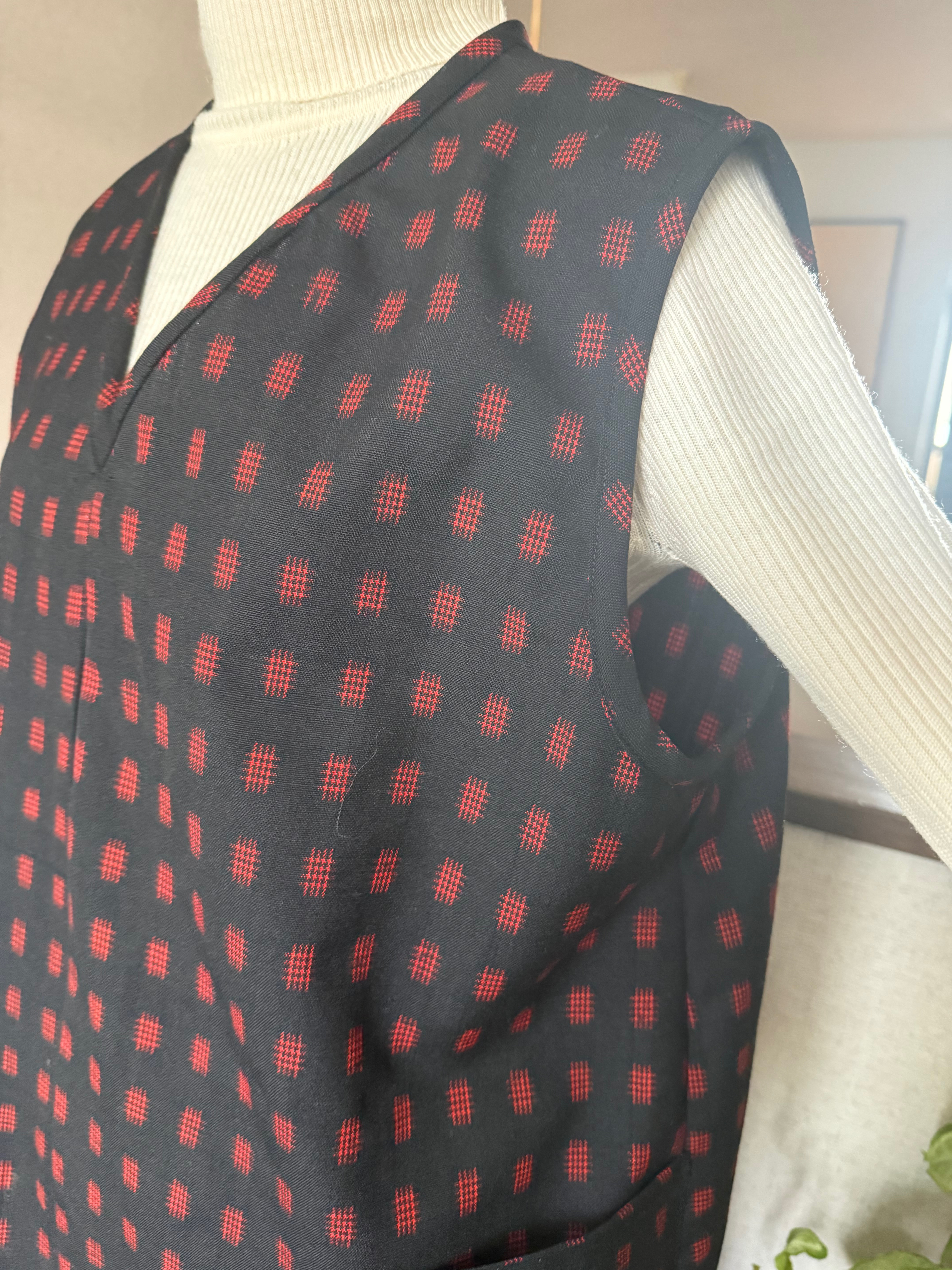 【着物リメイク】上質ウール　着物ワンピース　細見え効果　ウール　シャンスカ　V開