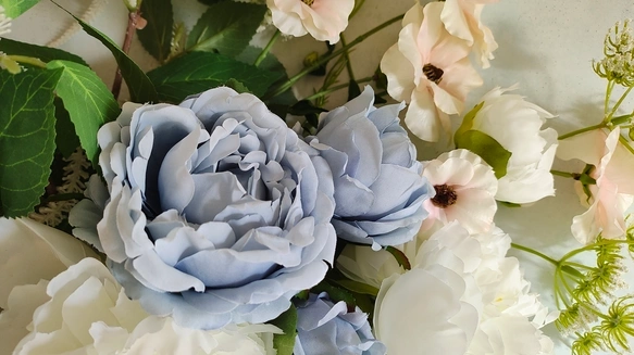 お値下げ【ガーデンスタイルナチュラルブーケ　サムシングブルーローズ入り】