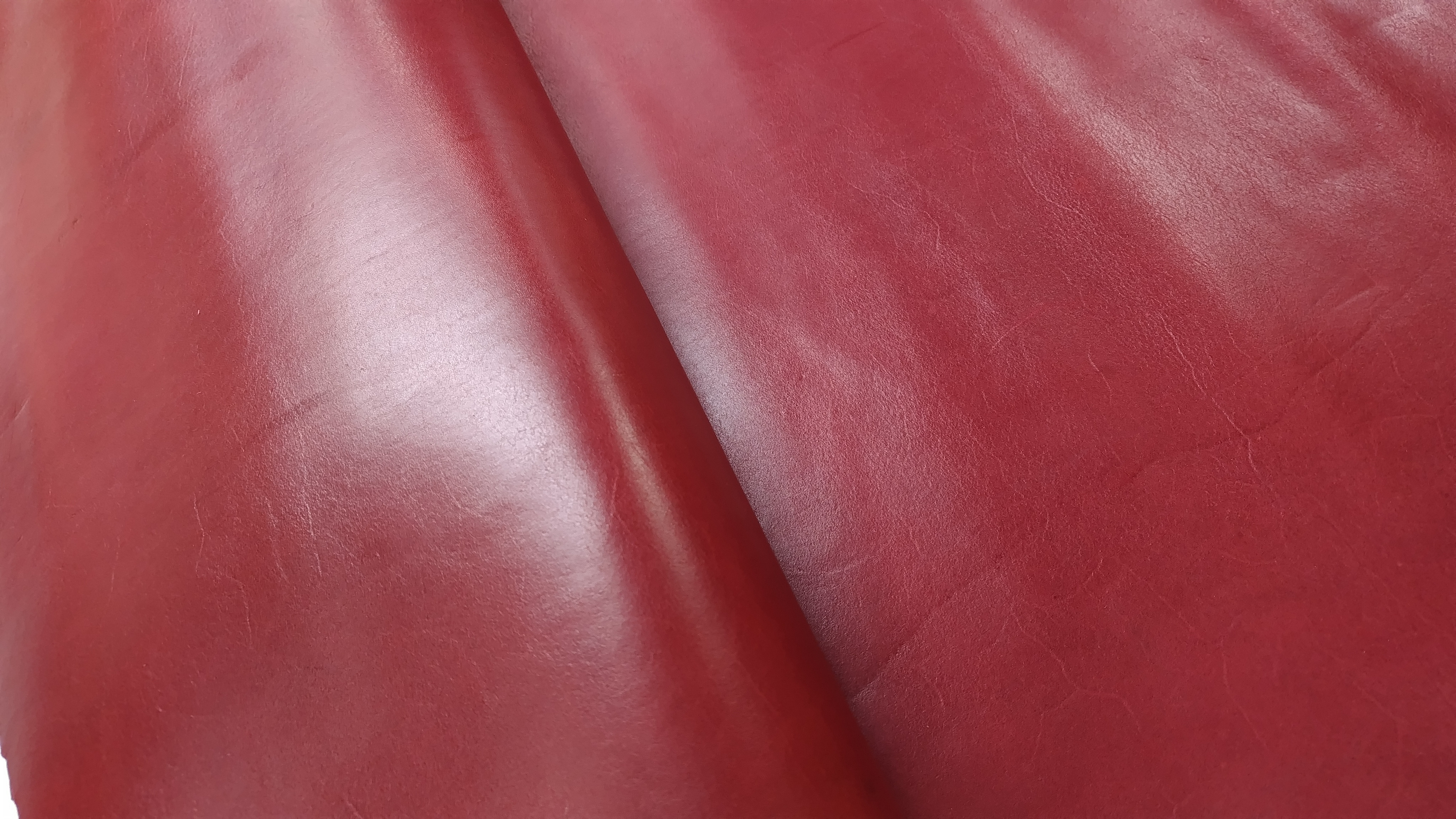 イタリア　Maine liscio #pomerol　ワイン系100デシ程度　2.0ミリ