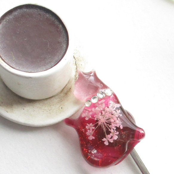 ウエルフェンデンなクォーツニャンコは今日も見返り美人だから、「こまち」と呼んどくれ♪<1点ものヘアピン>HP287 1枚目の画像