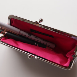 印度絲帶刺繡和牛皮眼鏡筆套，兔子圖案，灰色 第5張的照片