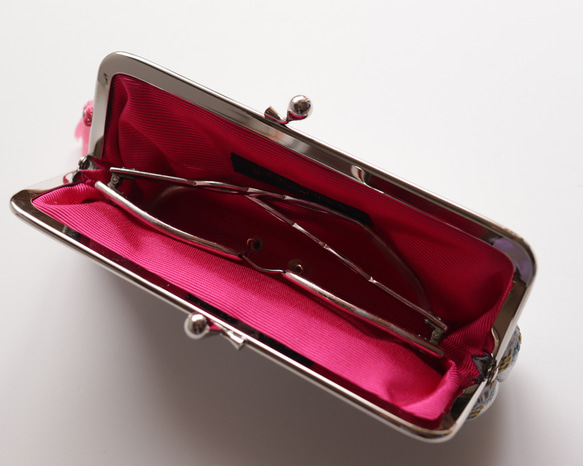 印度絲帶刺繡和牛皮眼鏡筆套，兔子圖案，灰色 第4張的照片