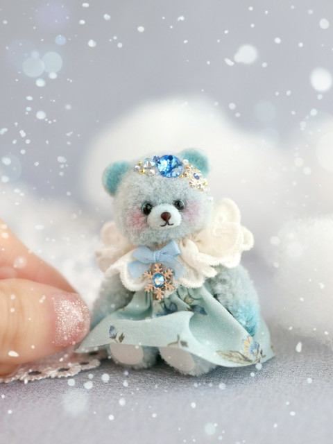 ビジューくま 雪 ミニチュア ドール インテリア