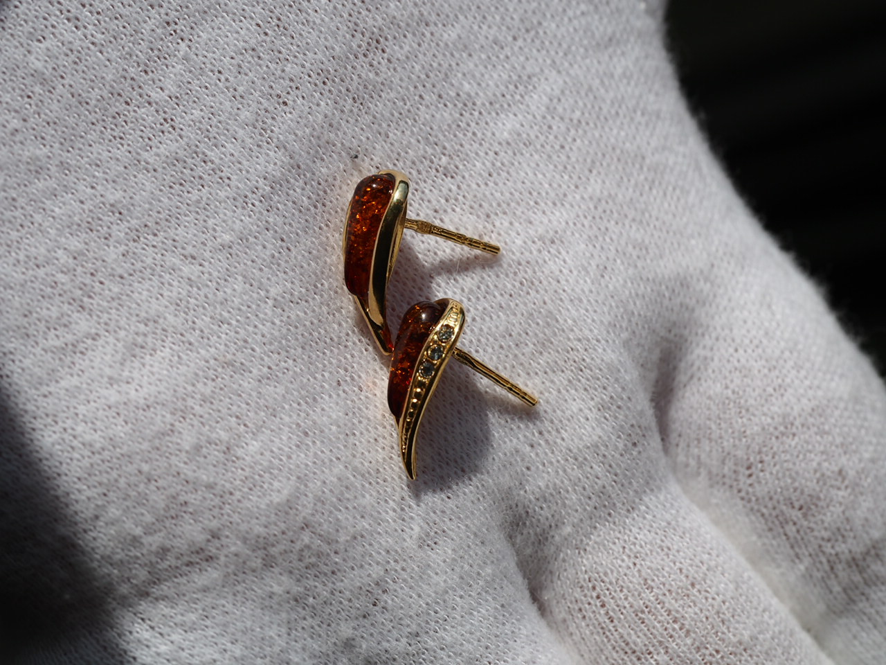 バルト海天然アンバー　雫　S925K18GPピアス（選択）