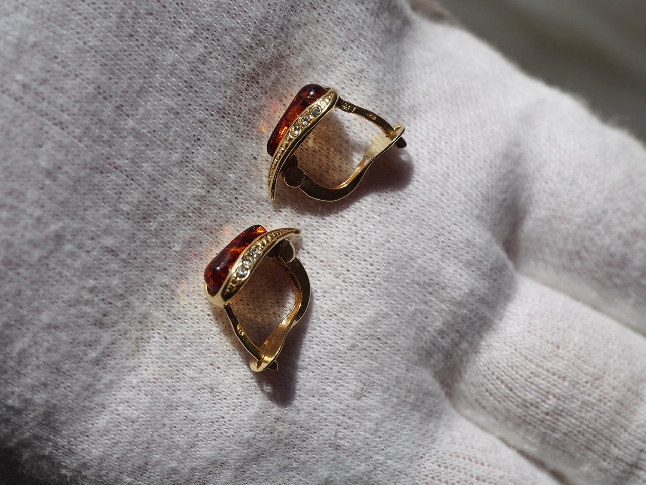 バルト海天然アンバー　雫　S925K18GPピアス（選択）