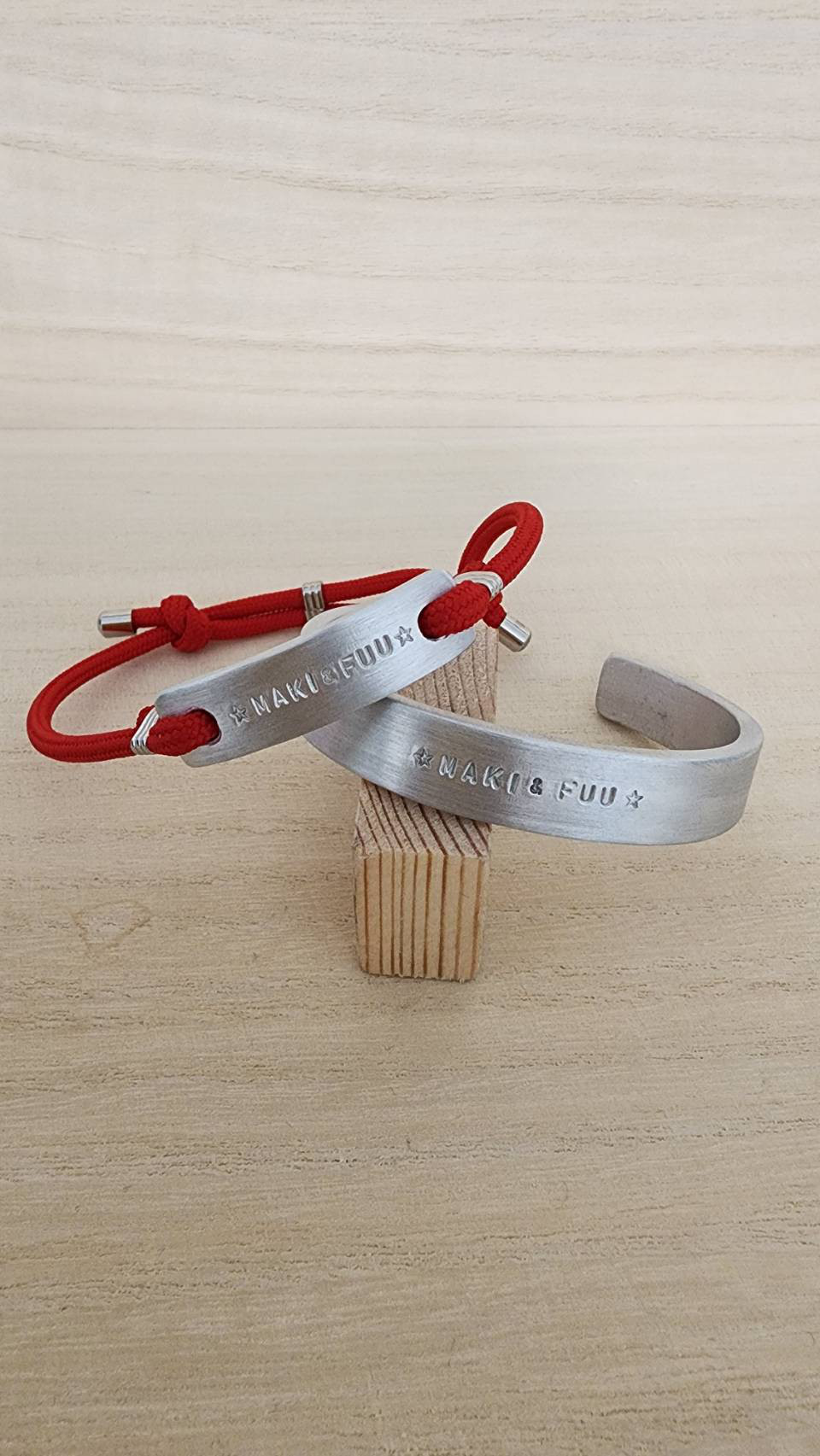 愛犬とおそろいのアクセサリーです　同じデザインのバングルとネームタグチョーカのセットです 4,620円