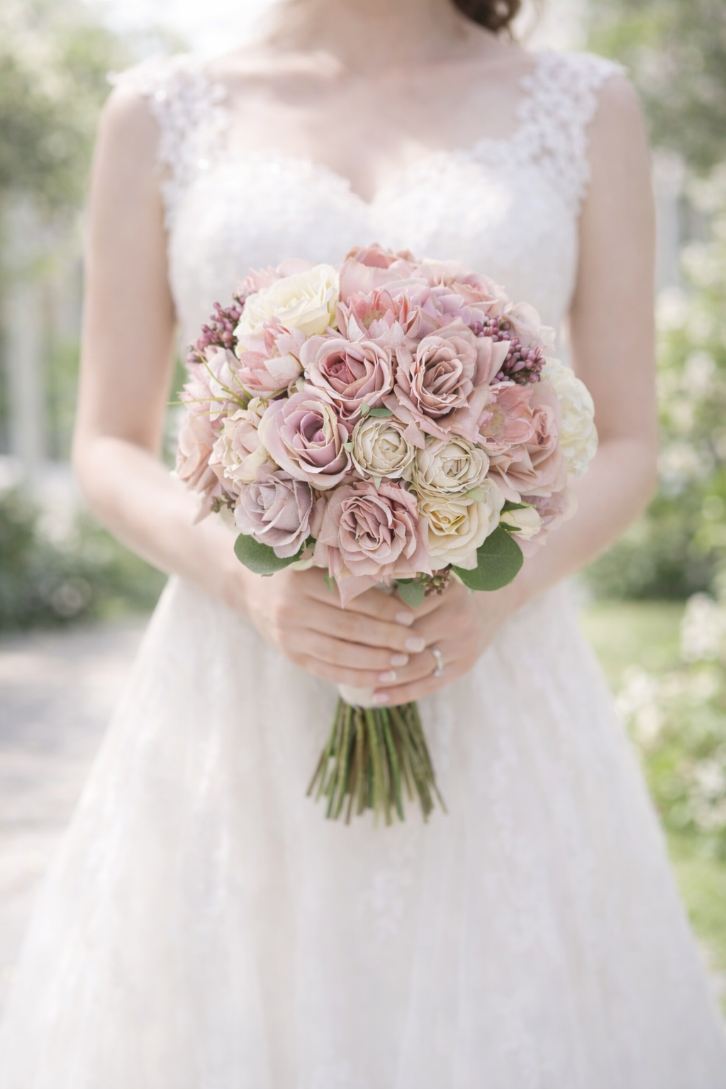 くすみピンク×ニュアンスカラーのウェディングブーケ｜ブートニア付き　髪飾り追加可能