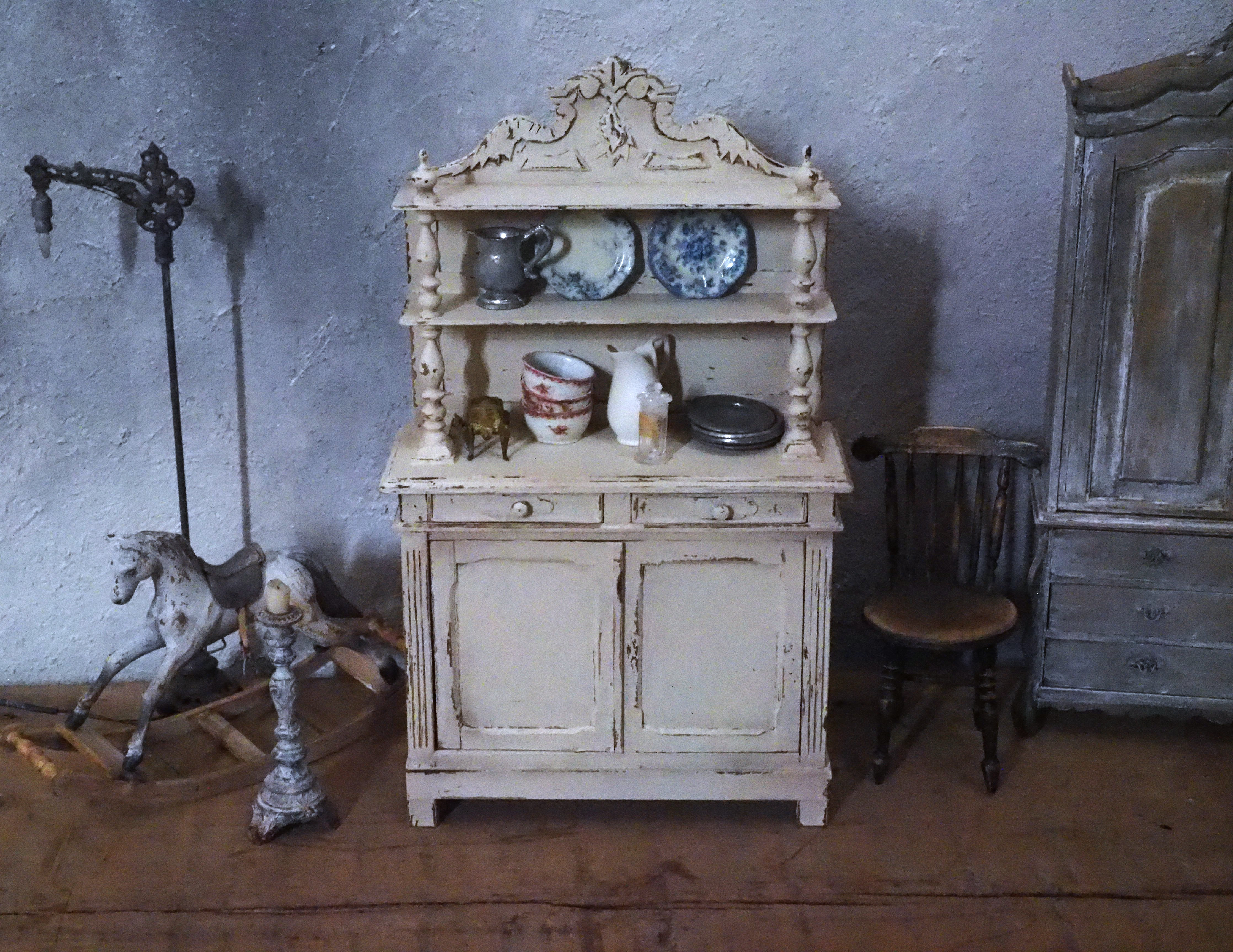 ミニチュア  キャビネット　1/12 　完成品　ドールハウス　フランス　アンティークキャビネット　家具　　キャビネット