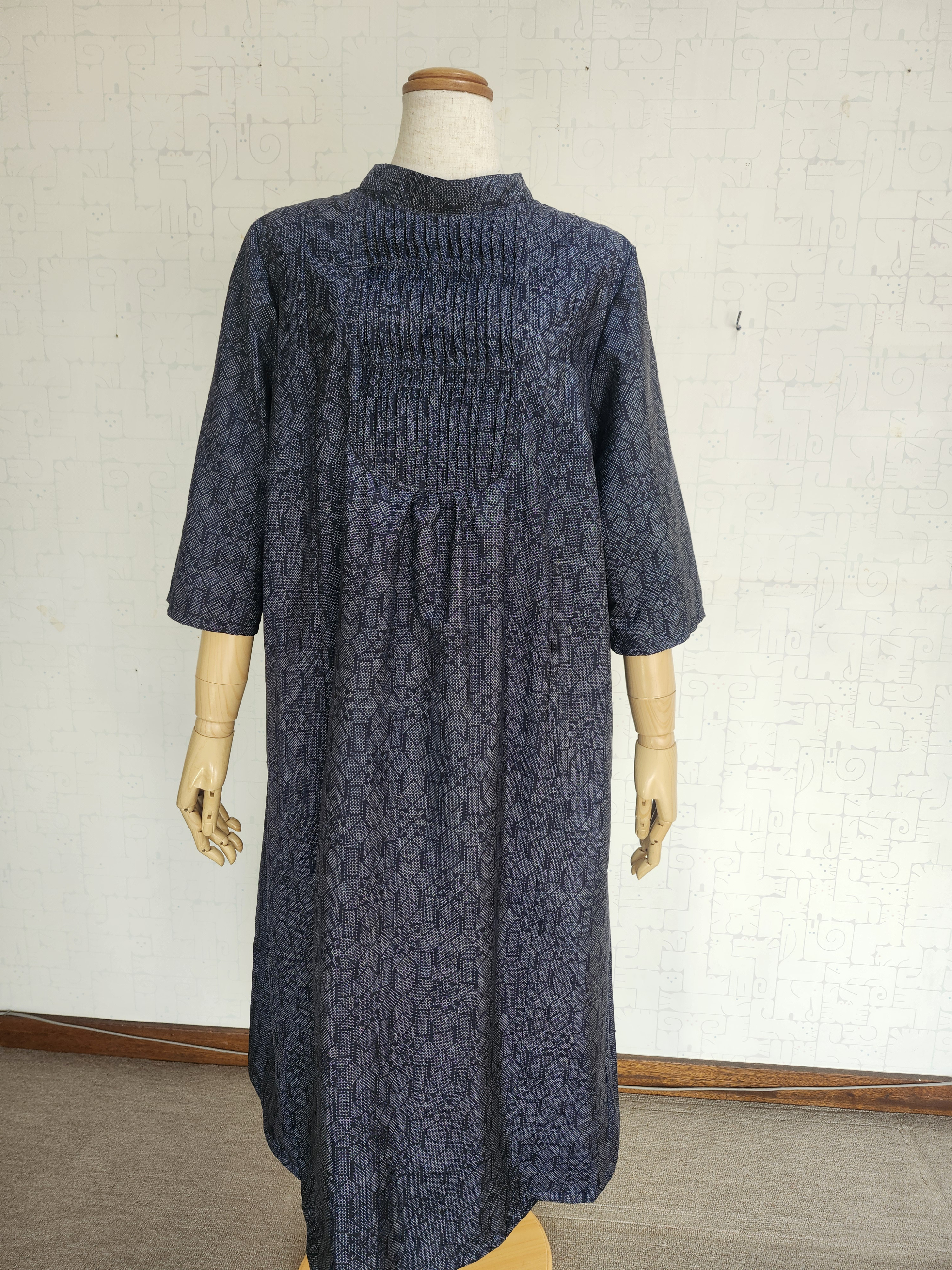 大島紬リメイク　フロントピンタックワンピース